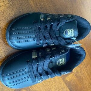 Boys black w camouflage K-Swiss